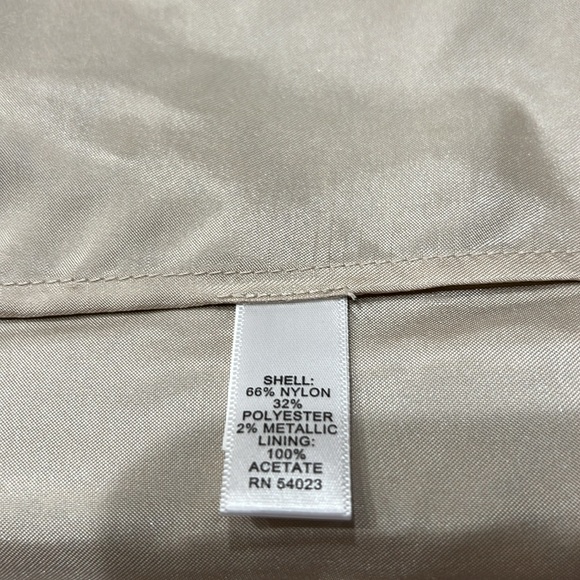 Banana Republic Champagne Metallic Lace Style Dress w Black Waistband Size 10 - Picture 9 of 10